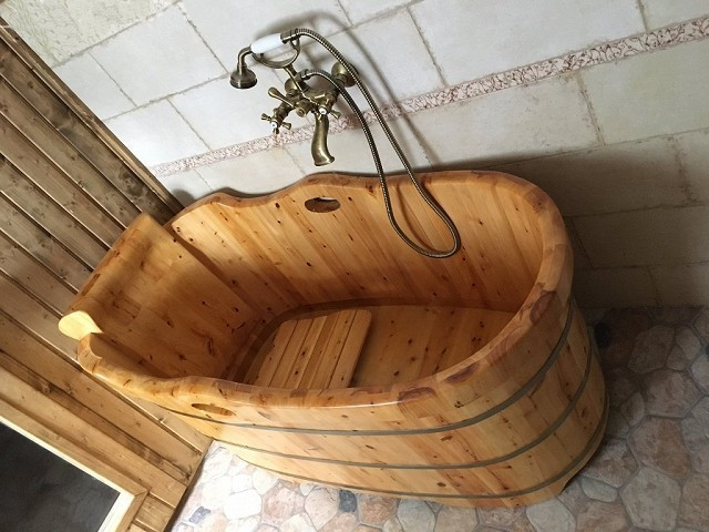 Dřevěné koupací vany
